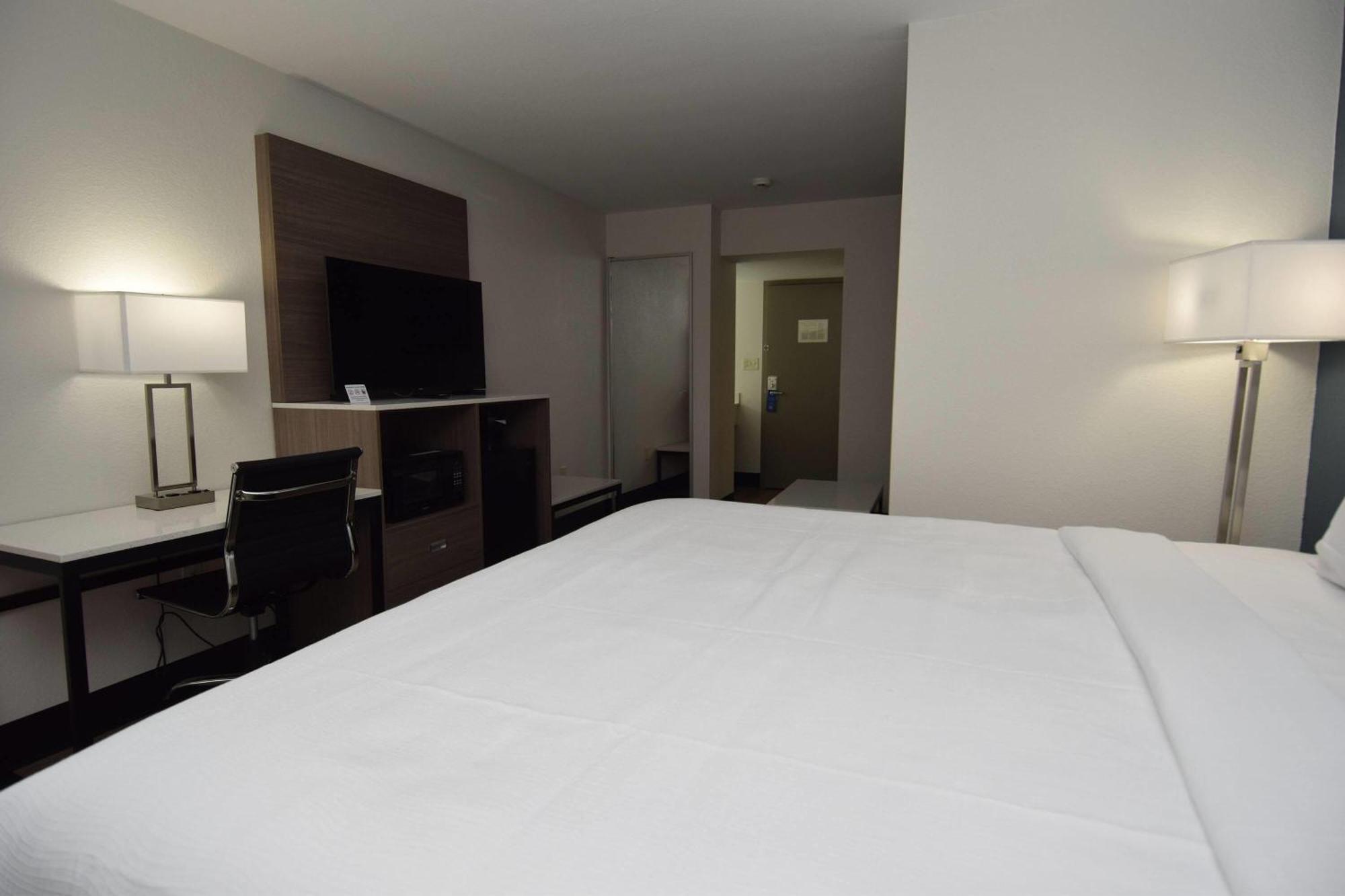 Baymont By Wyndham Batavia - Darien Lake Екстер'єр фото